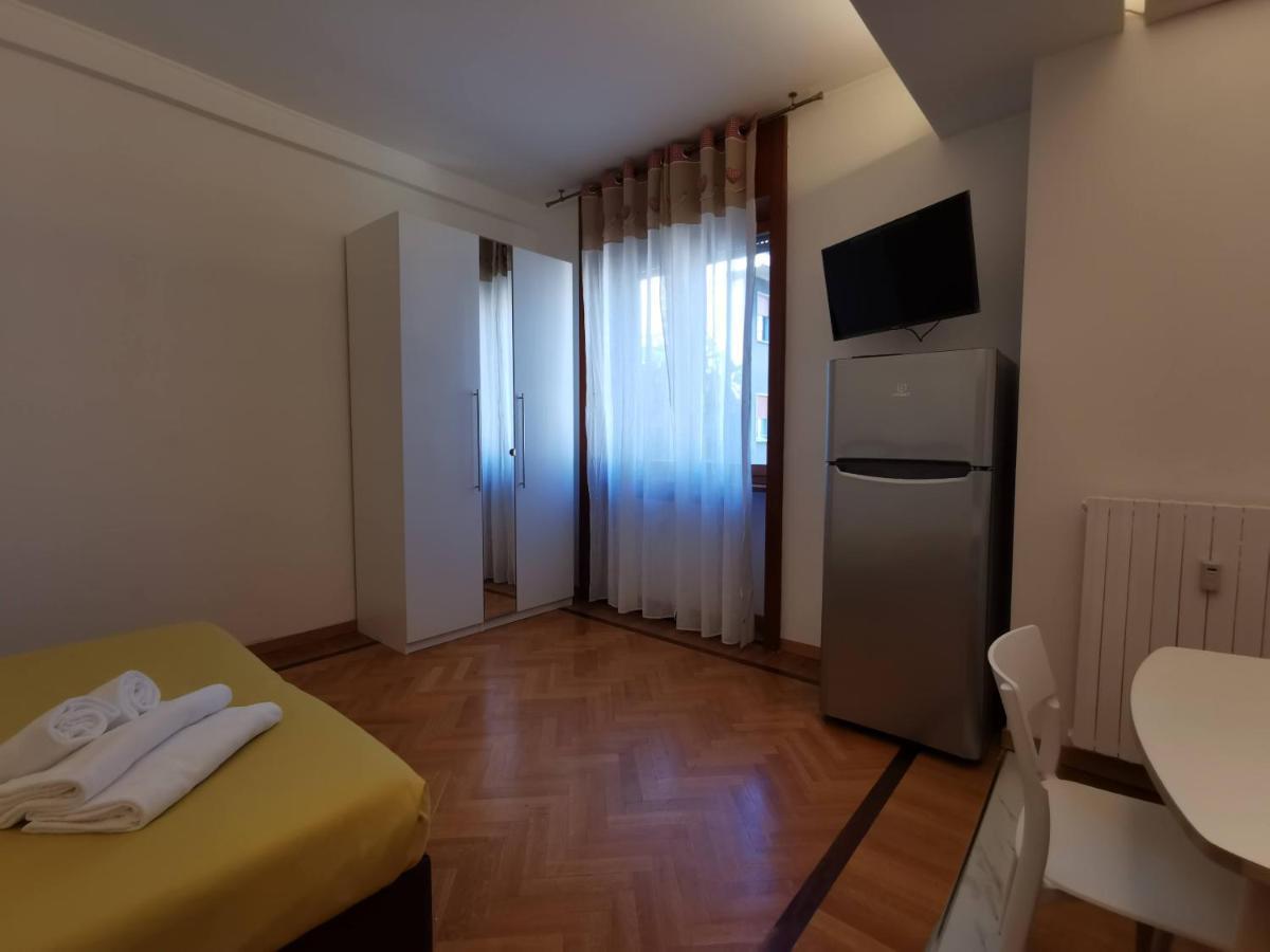 Pergolesi Apartments Милан Экстерьер фото
